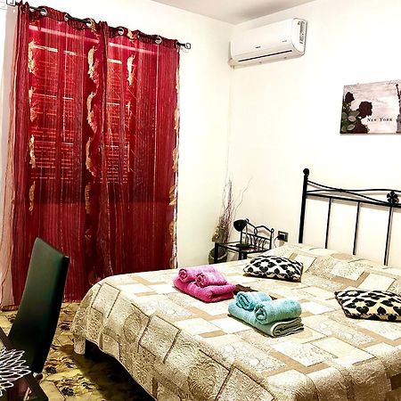La Maison De Famille Appartamento Indipendente Con Cucina E Lavatrice أولبيا المظهر الخارجي الصورة