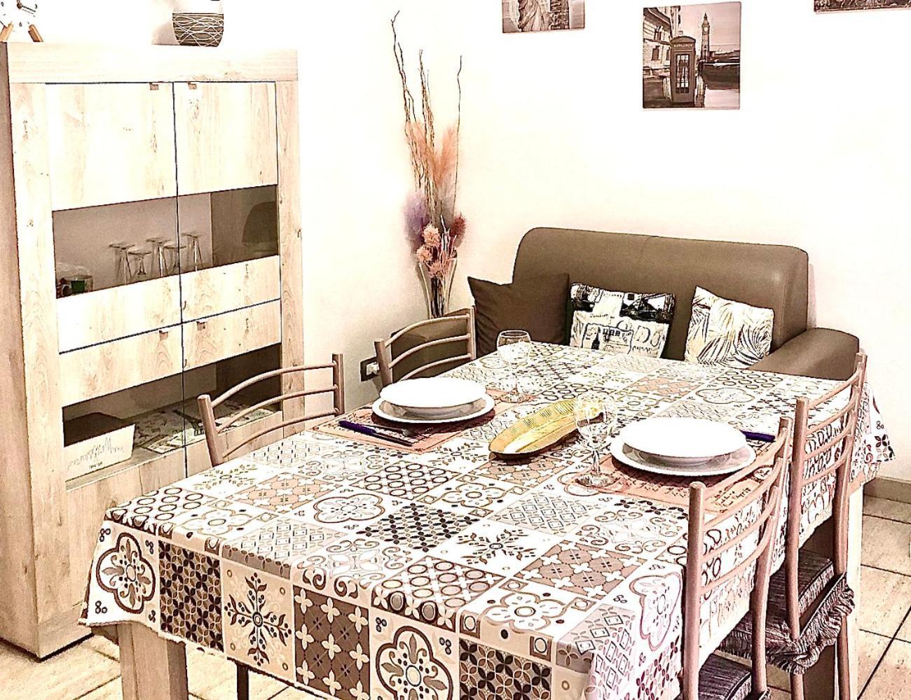 La Maison De Famille Appartamento Indipendente Con Cucina E Lavatrice أولبيا المظهر الخارجي الصورة